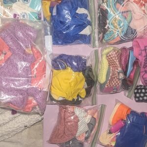 AMERICAN GIRL DOLL OR LIKE ITEM Colorful Clothing Bundle